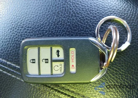 2016 Honda Accord Ex-L z USA, uszkodzony, nr VIN 1HGCR2F97GA175372